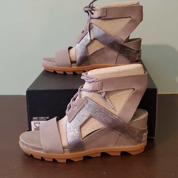 Sorel  Joanie II Ankle  Lace-ash brown - Picture 2 of 4